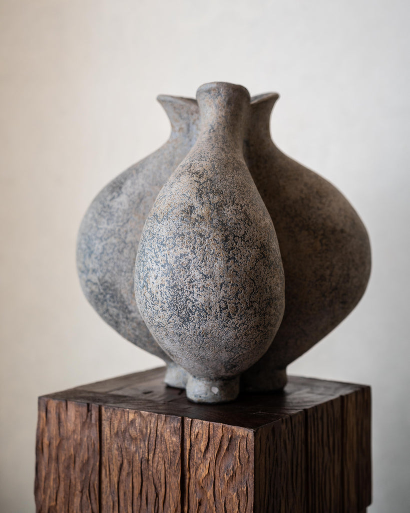 Nuri Rustic Gray Vessel