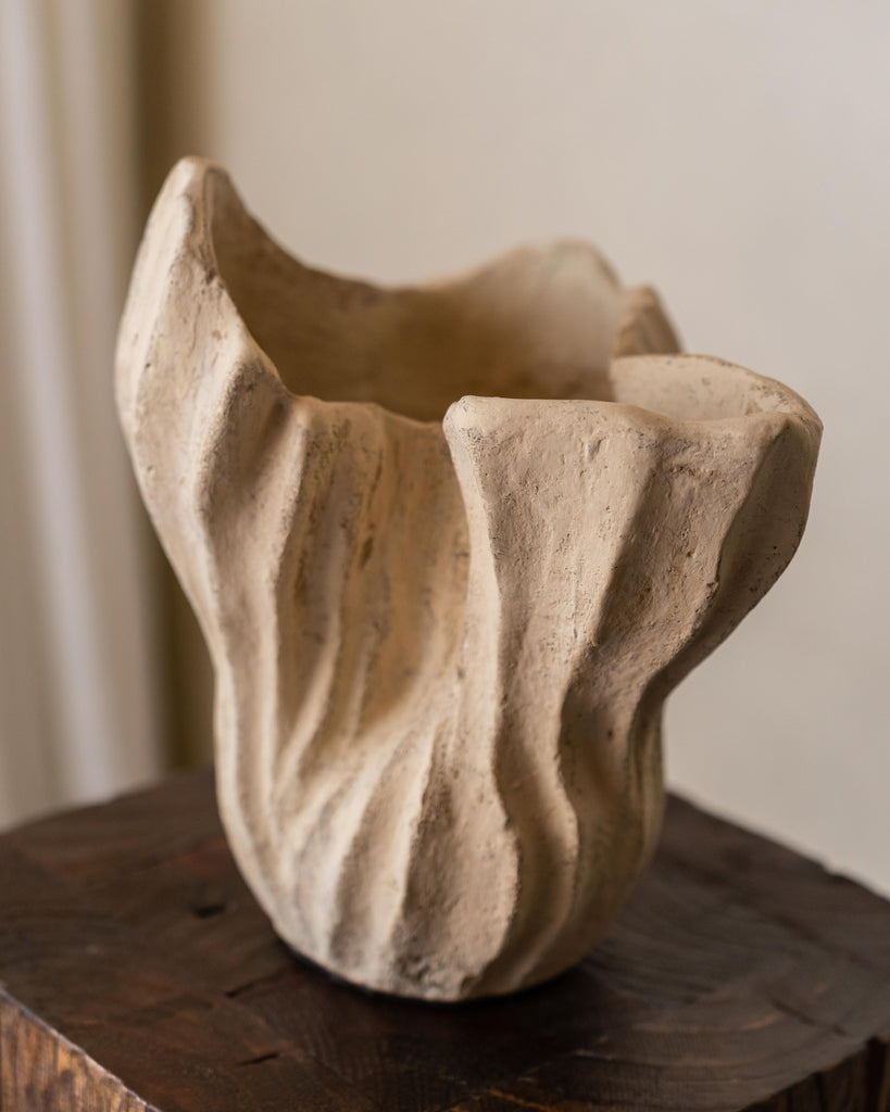 Lira Cream Vessel