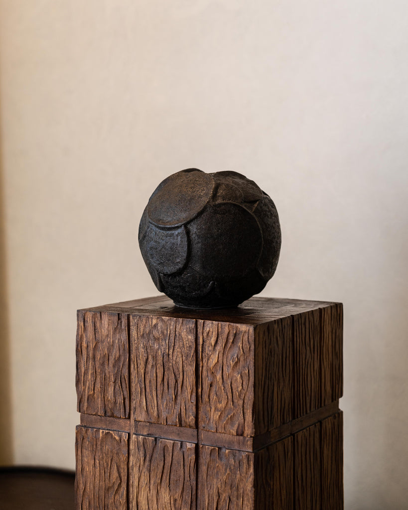 Orb Large Black Vessel