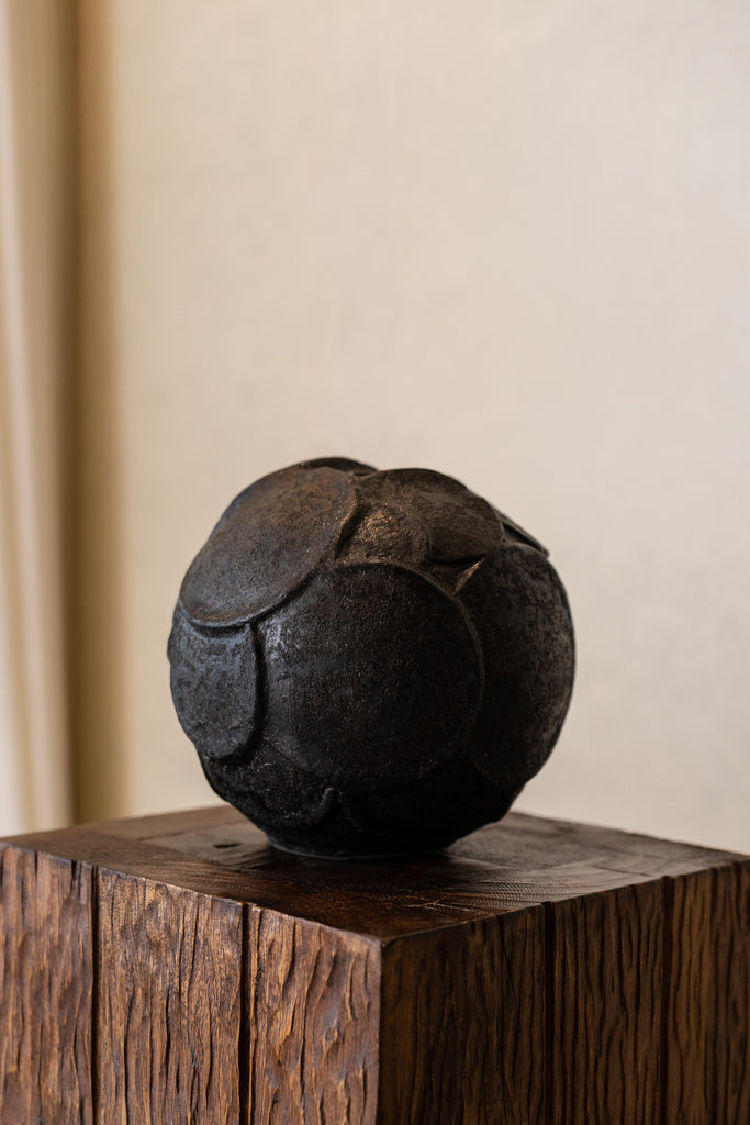 Orb Large Black Vessel