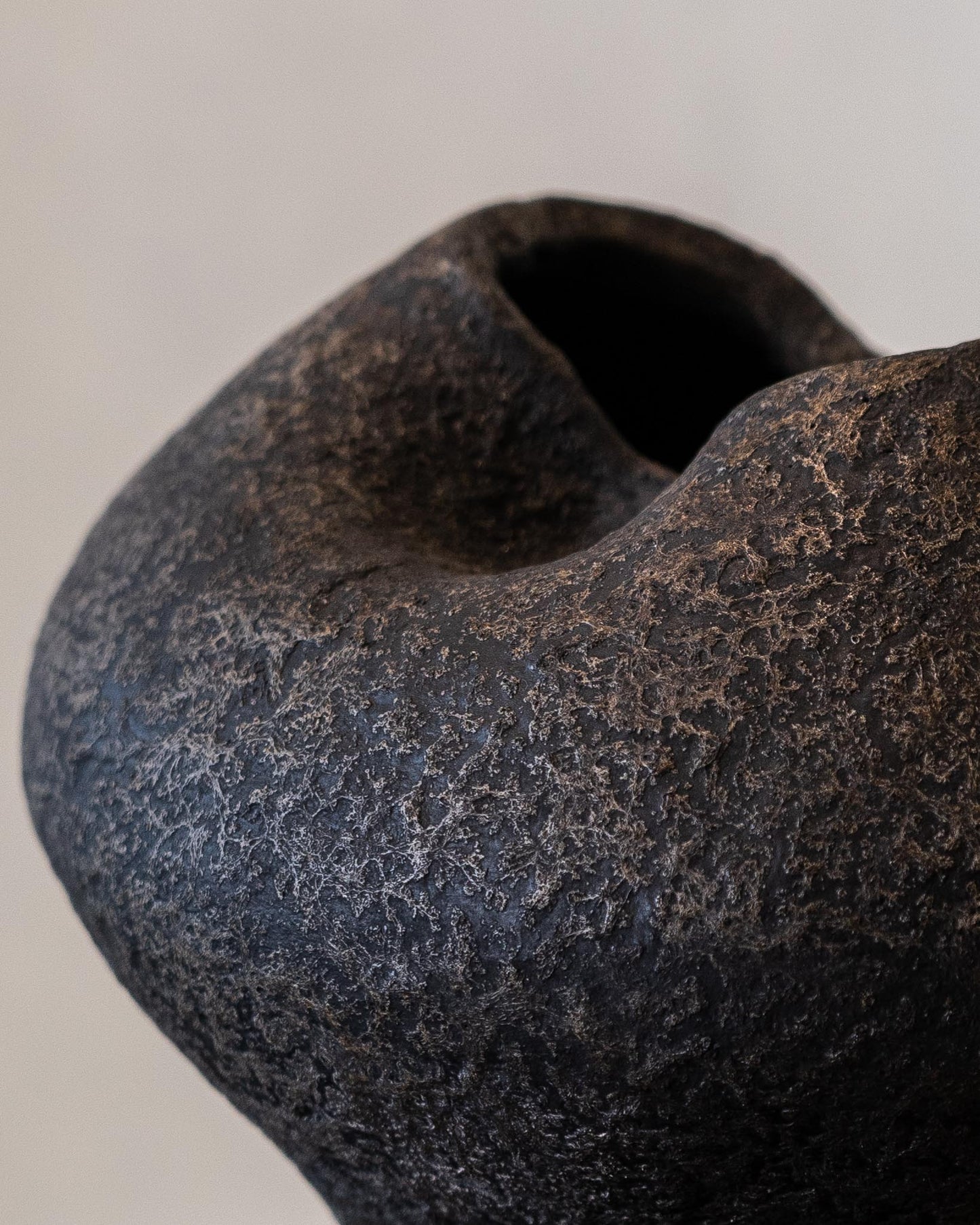 Radi Black Vessel