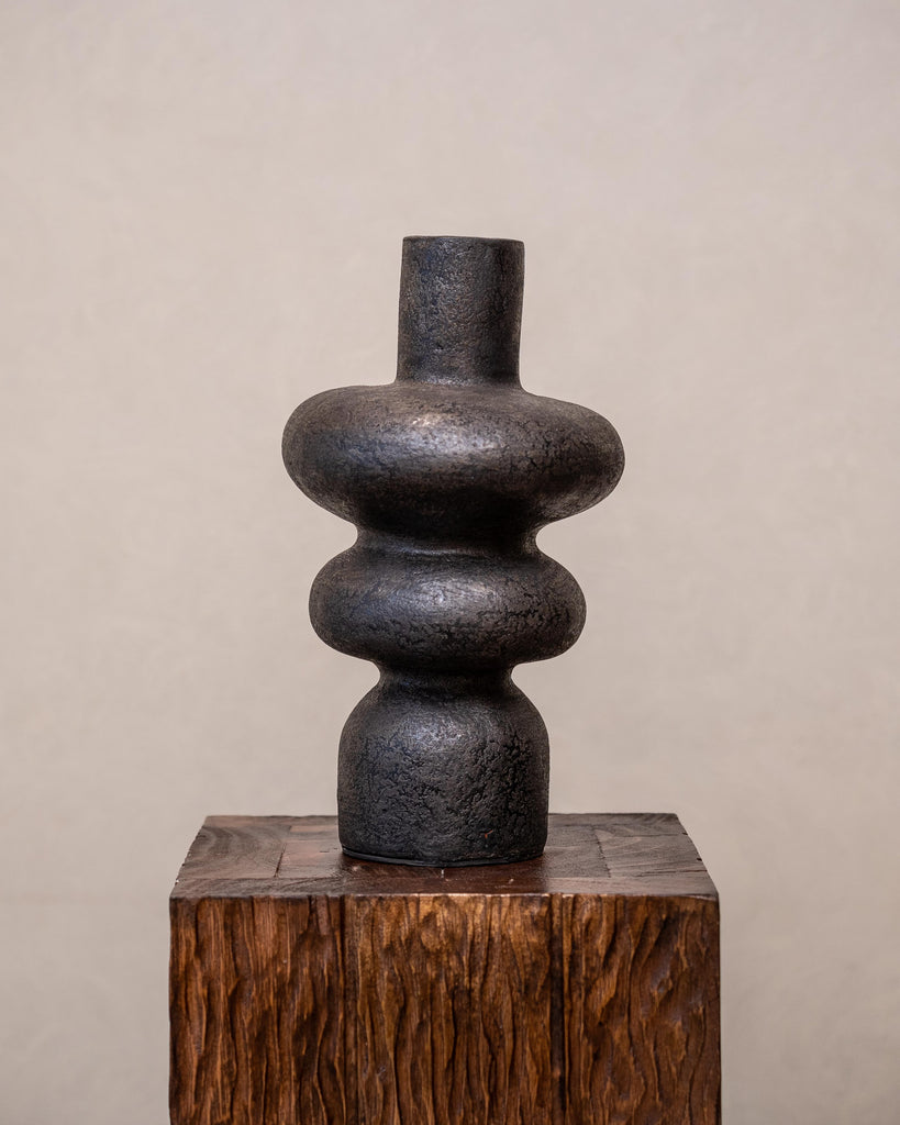 Ulun Glazed Black Vessel