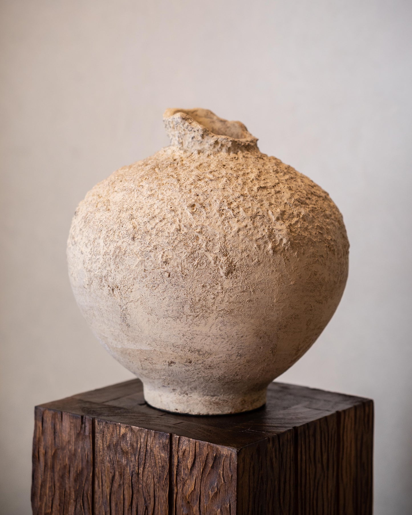 Gada Cream Vessel