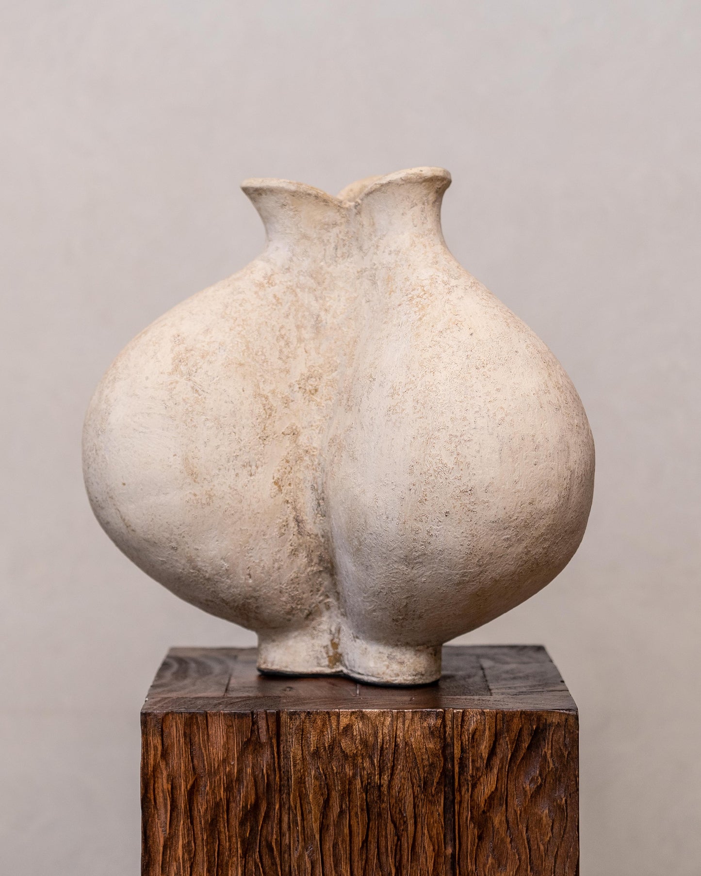Nuri Cream Vessel