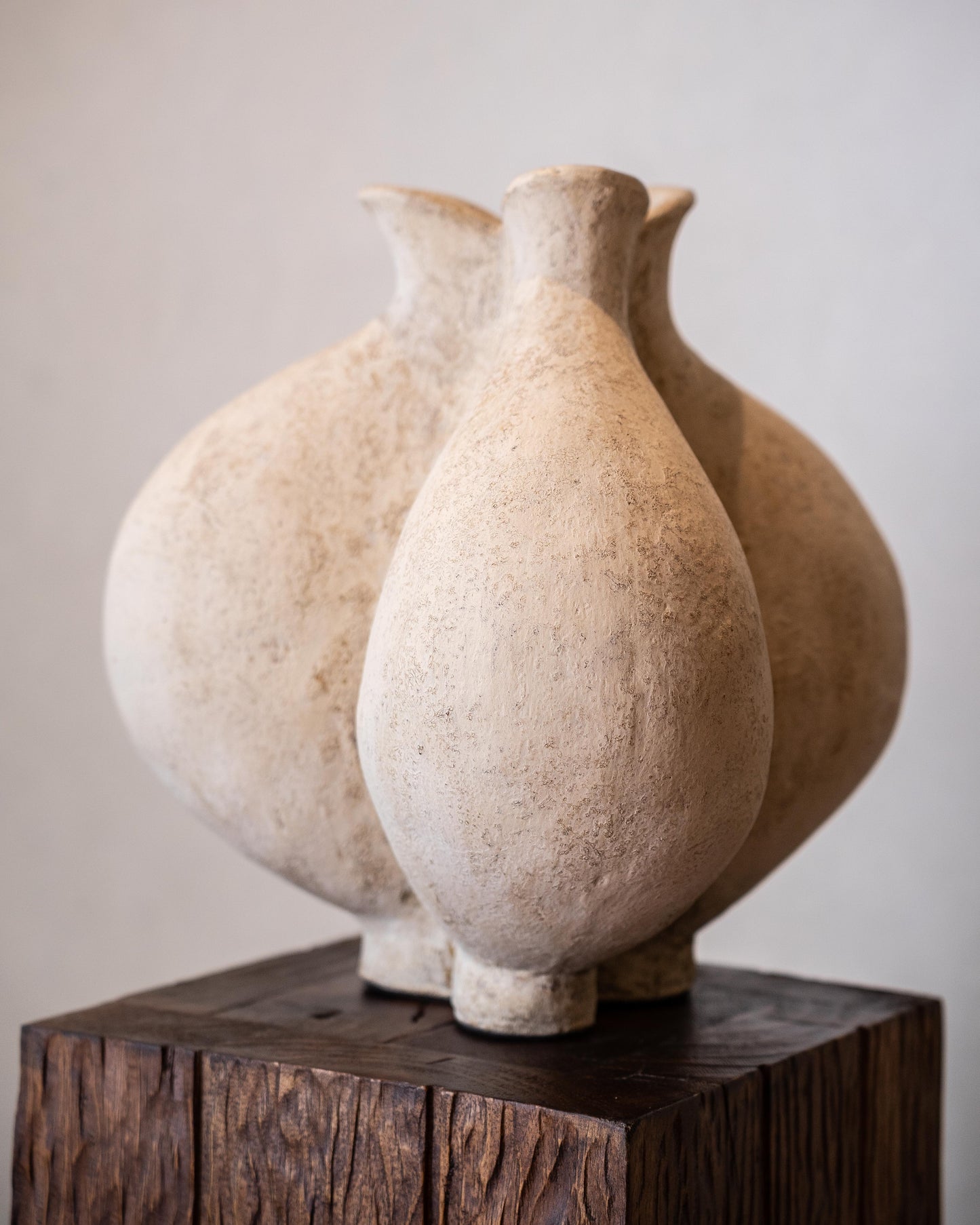 Nuri Cream Vessel