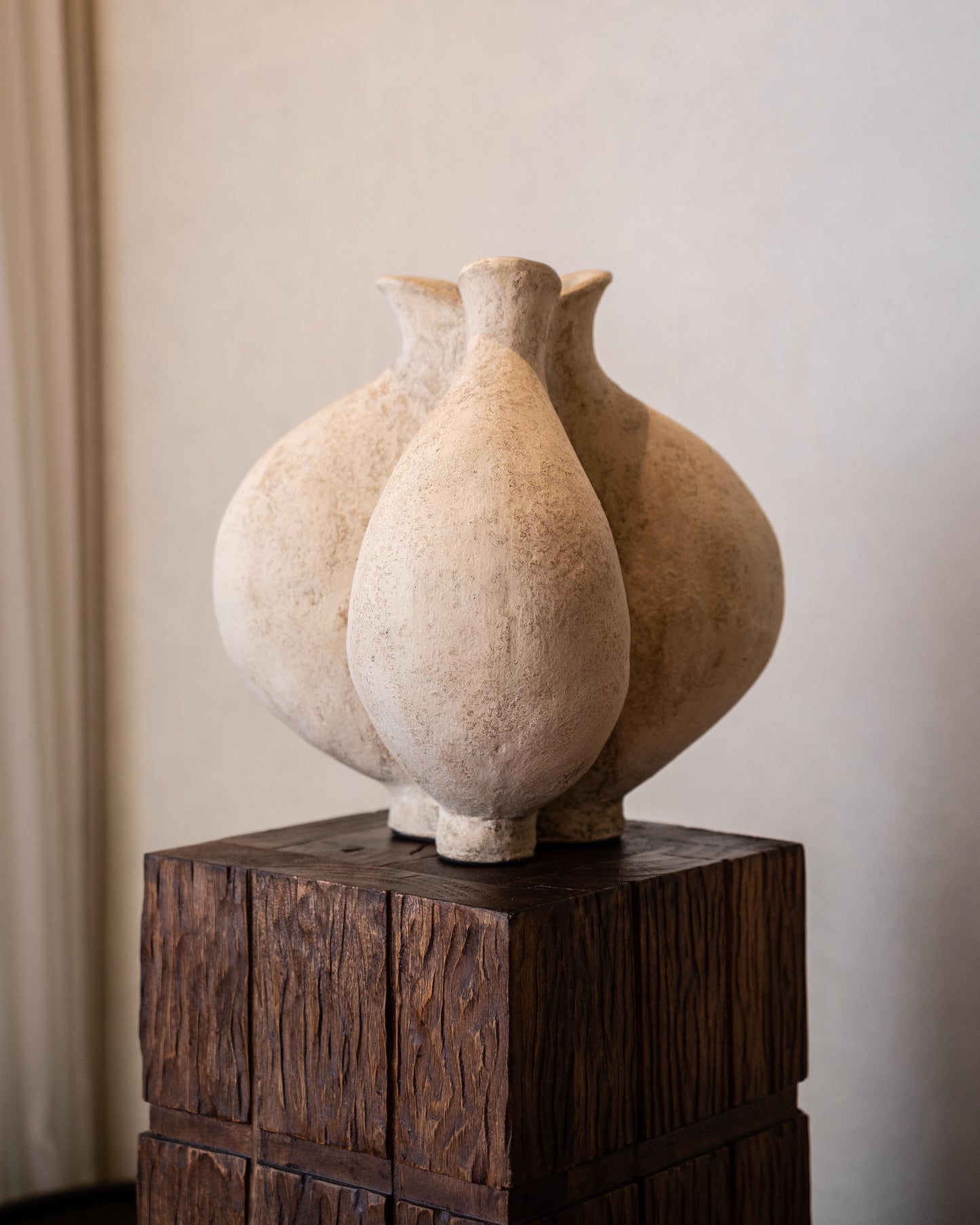 Nuri Cream Vessel