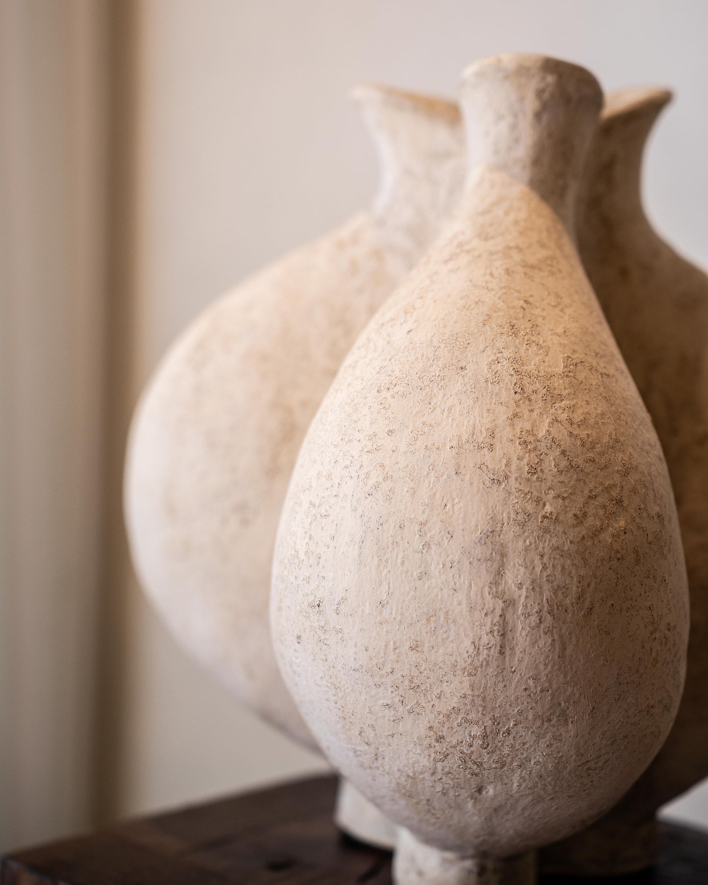 Nuri Cream Vessel
