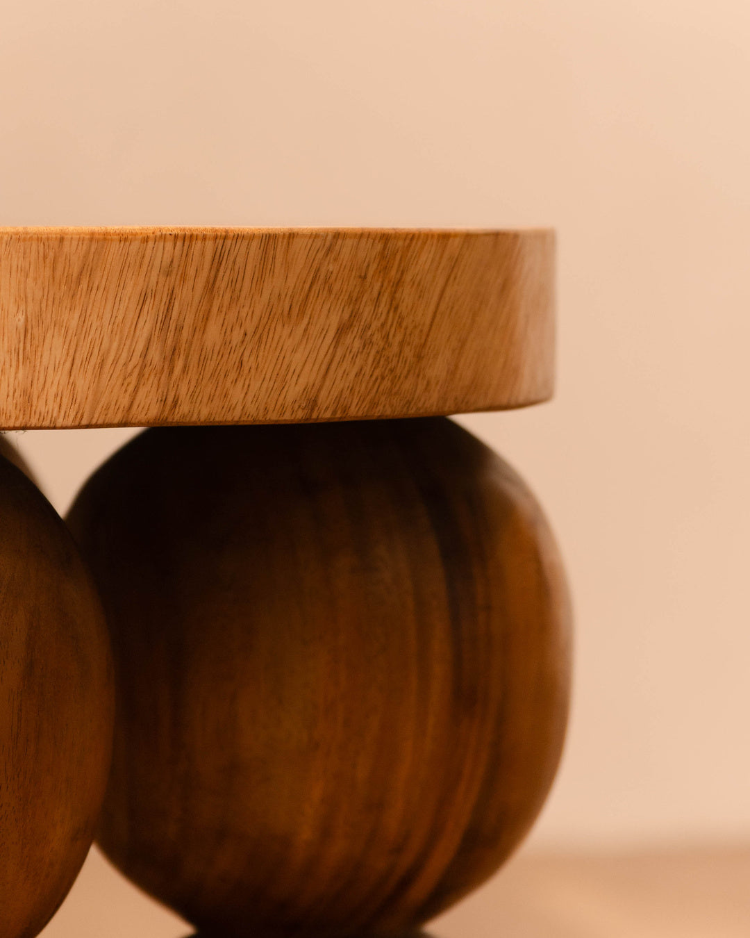 Roa Side Table - Walnut