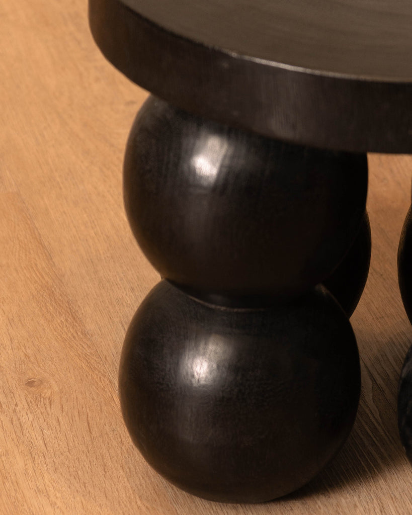 Roa Side Table - Walnut