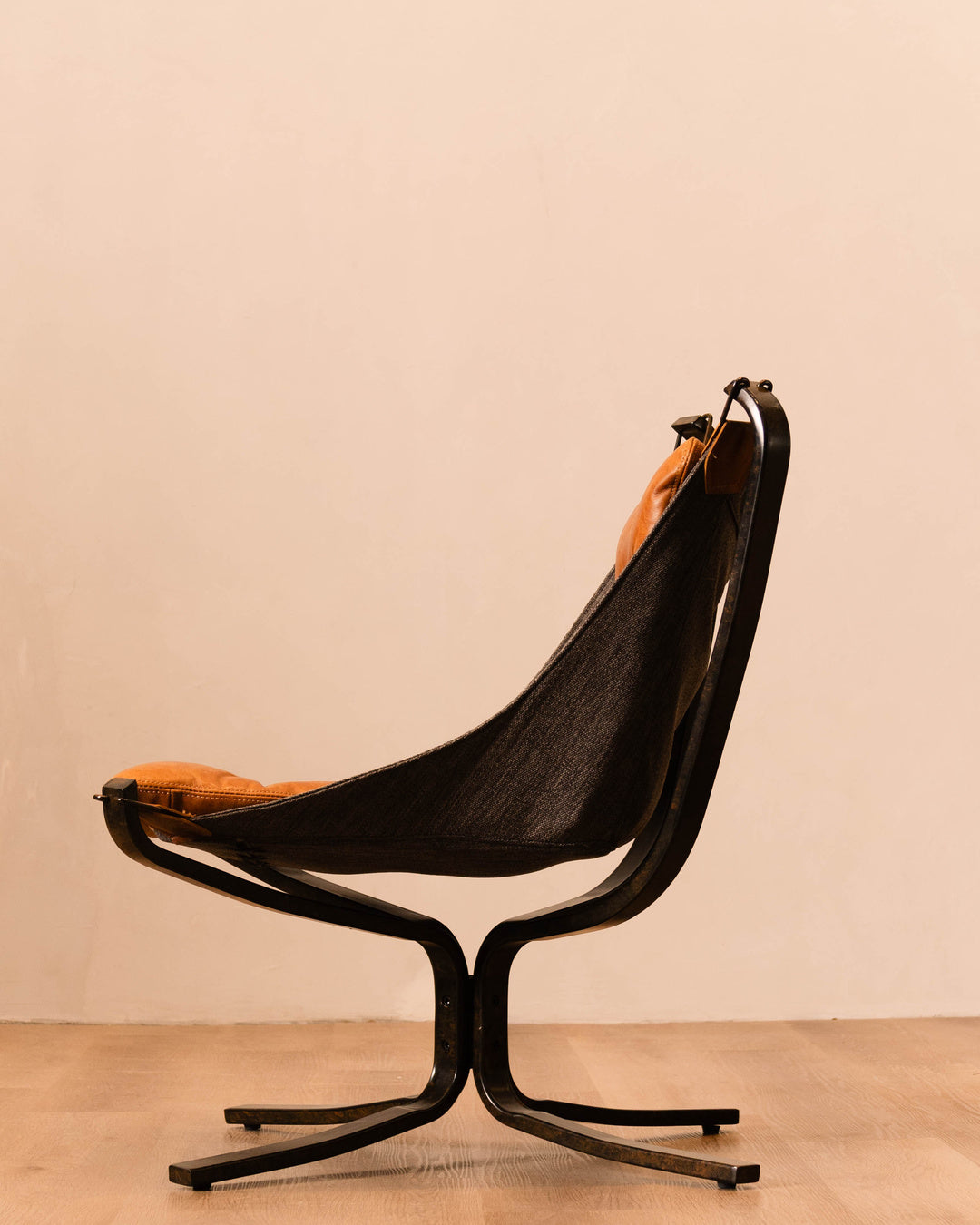Regis Lounge chair