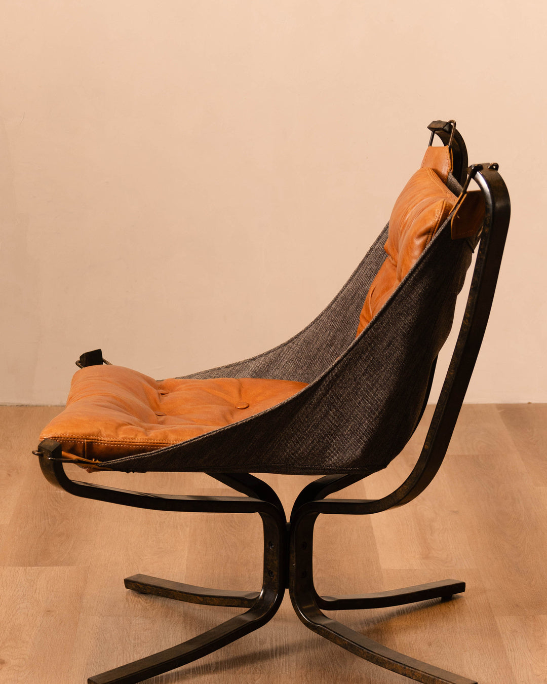 Regis Lounge chair