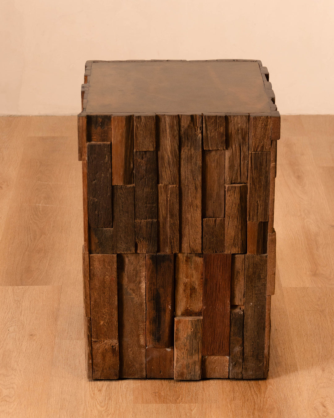 Ariela Handmade Pedestal