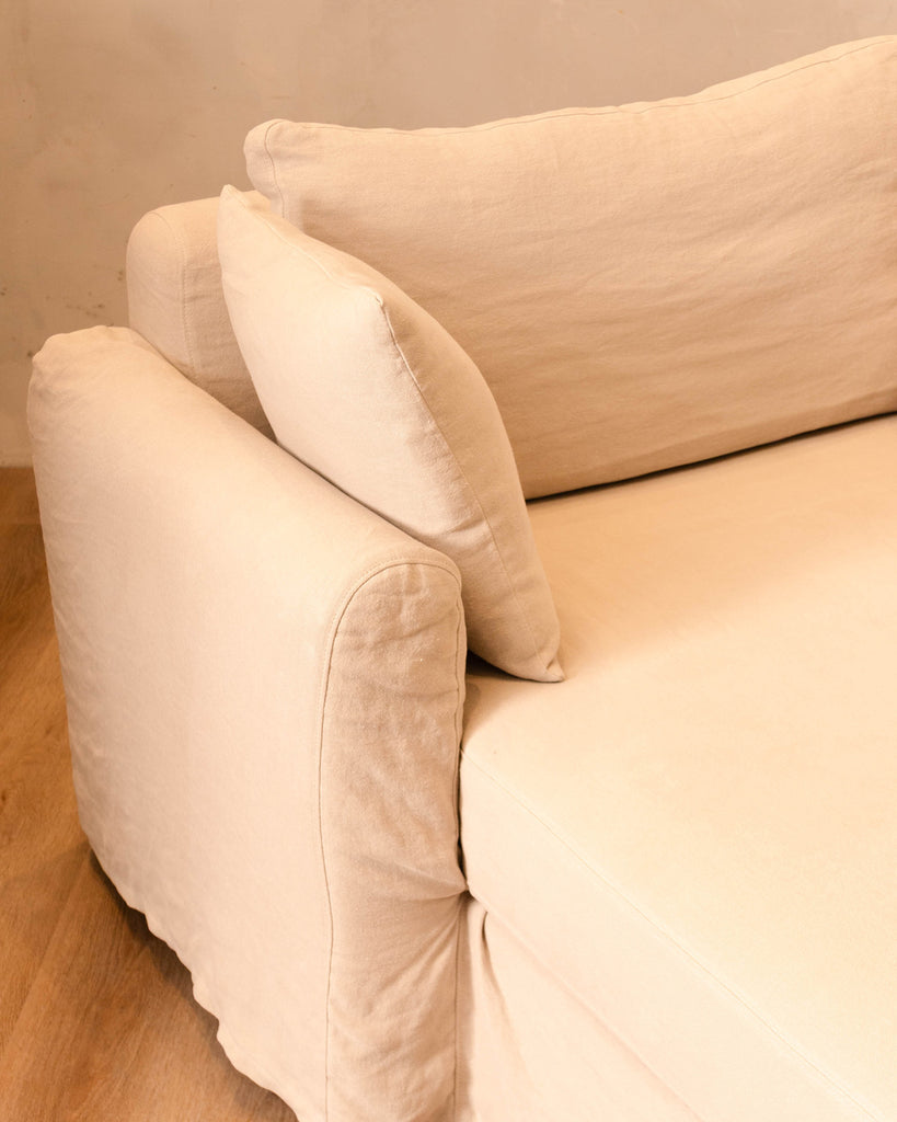 Leon Chaise Lounge