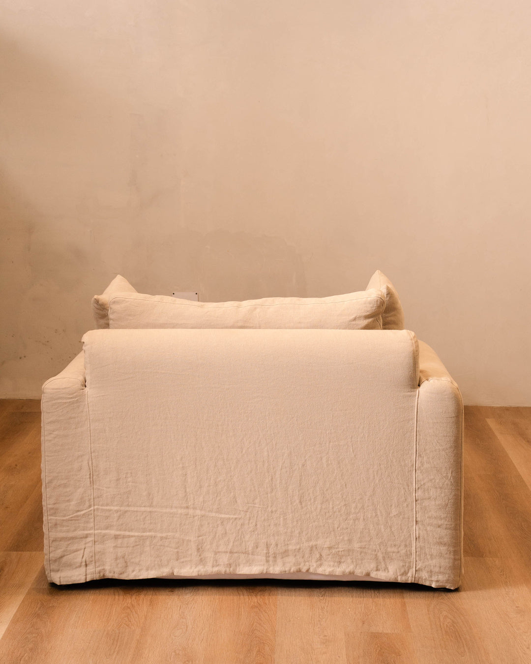 Leon Chaise Lounge