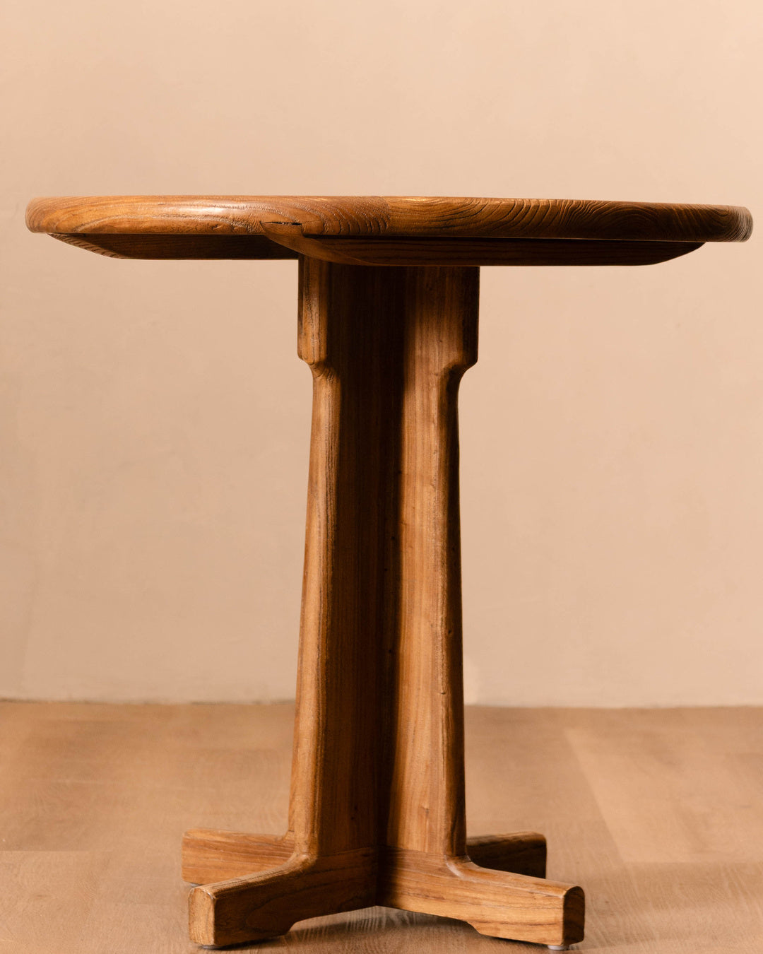 Vanni Round Table
