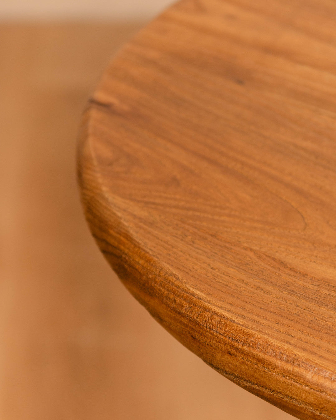 Vanni Round Table