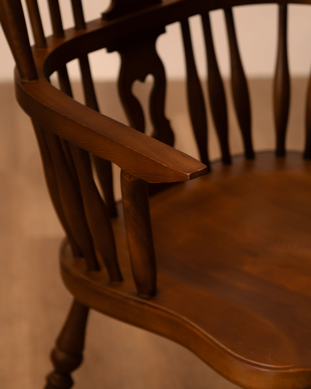 Aveline Chair