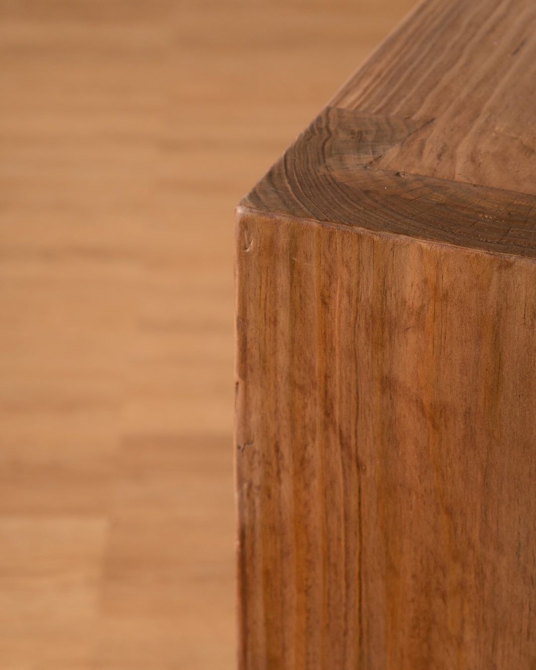 Amarla Console Table