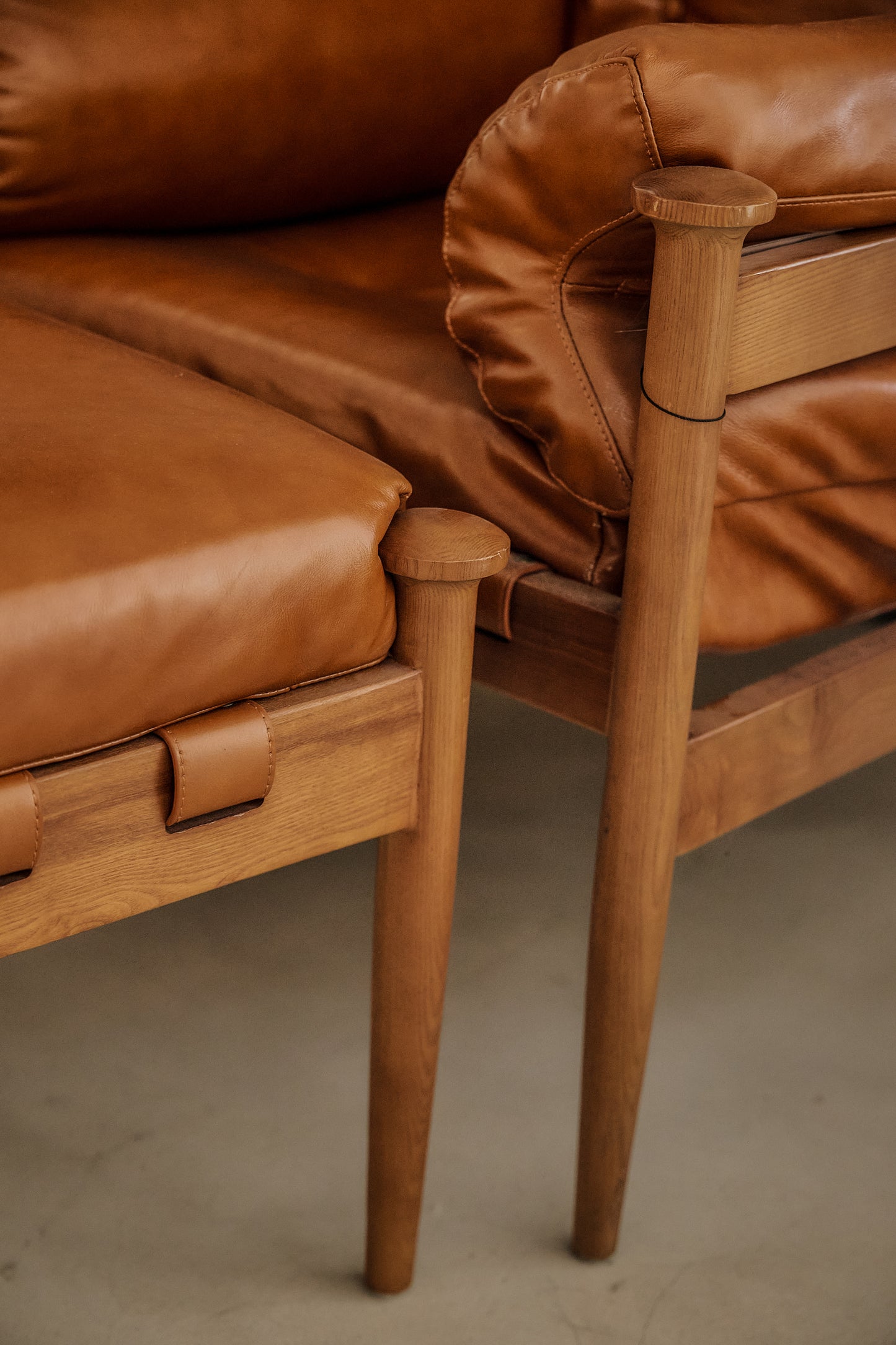 Azi Armchair