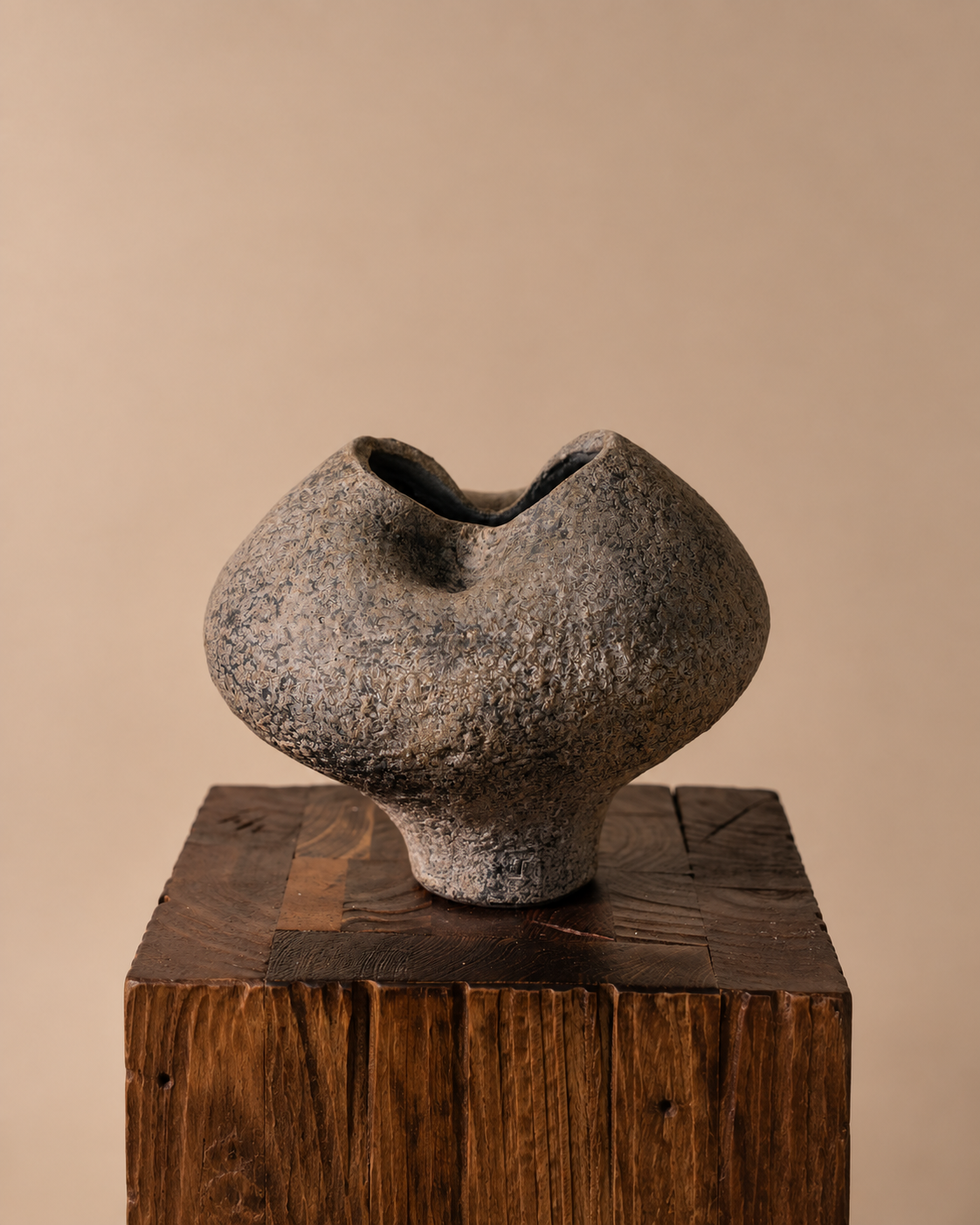 Radi Rustic Gray Vessel