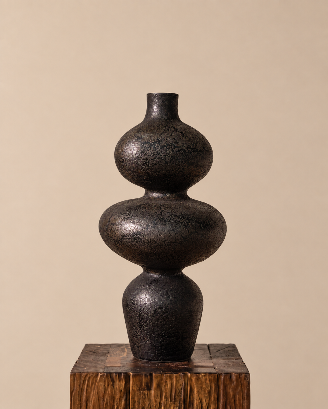 Sewu Glazed Black Vessel
