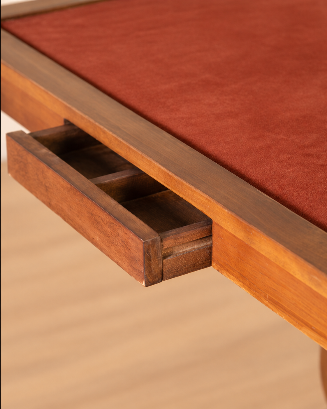 Esme Mahjong Table