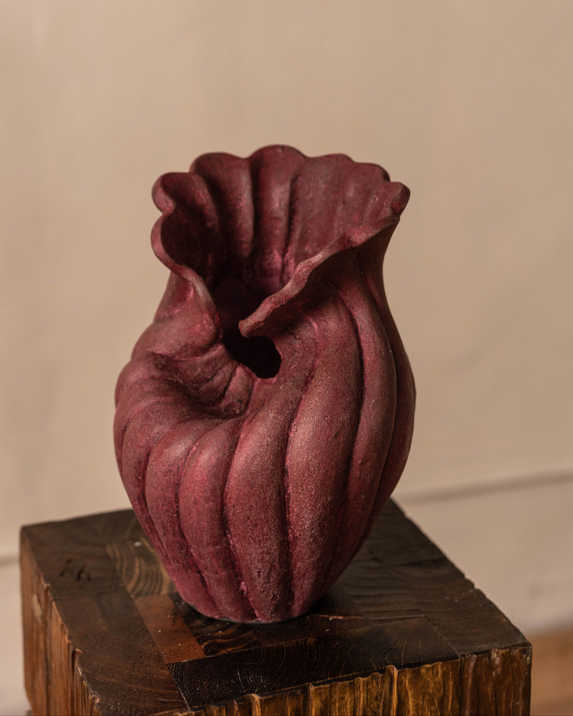 Nusa Raspberry Vessel