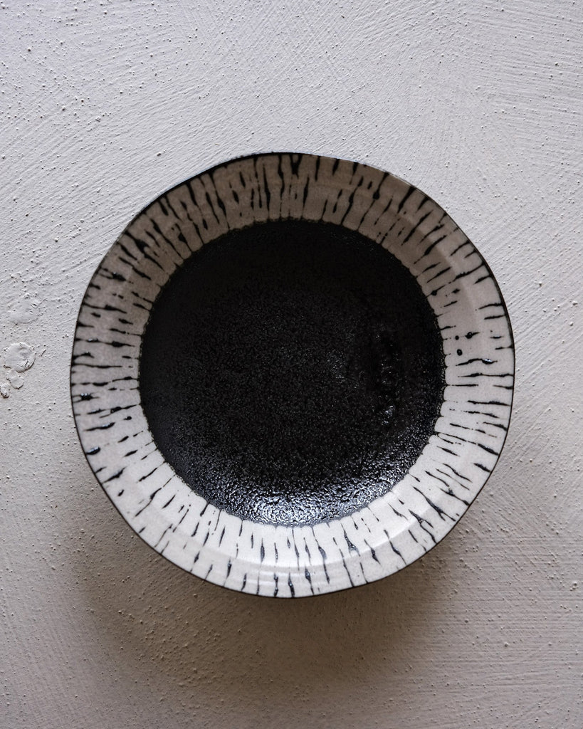 Inku Monochrome Plate