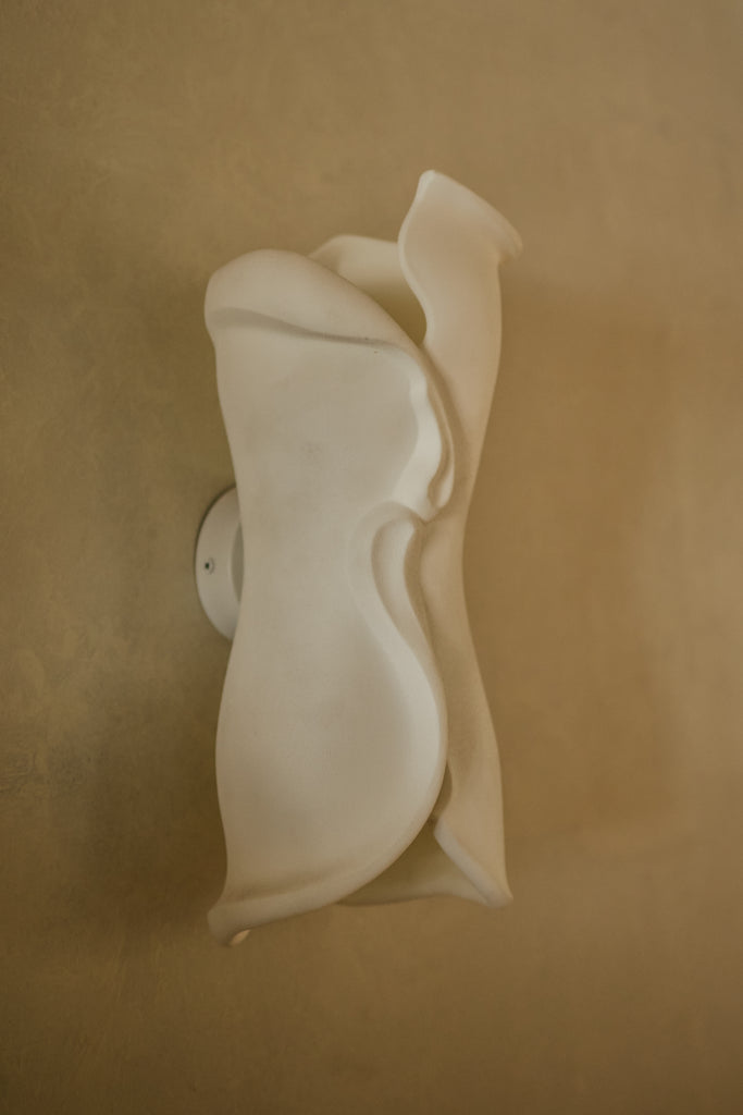 Vetrovka Wall Sconce