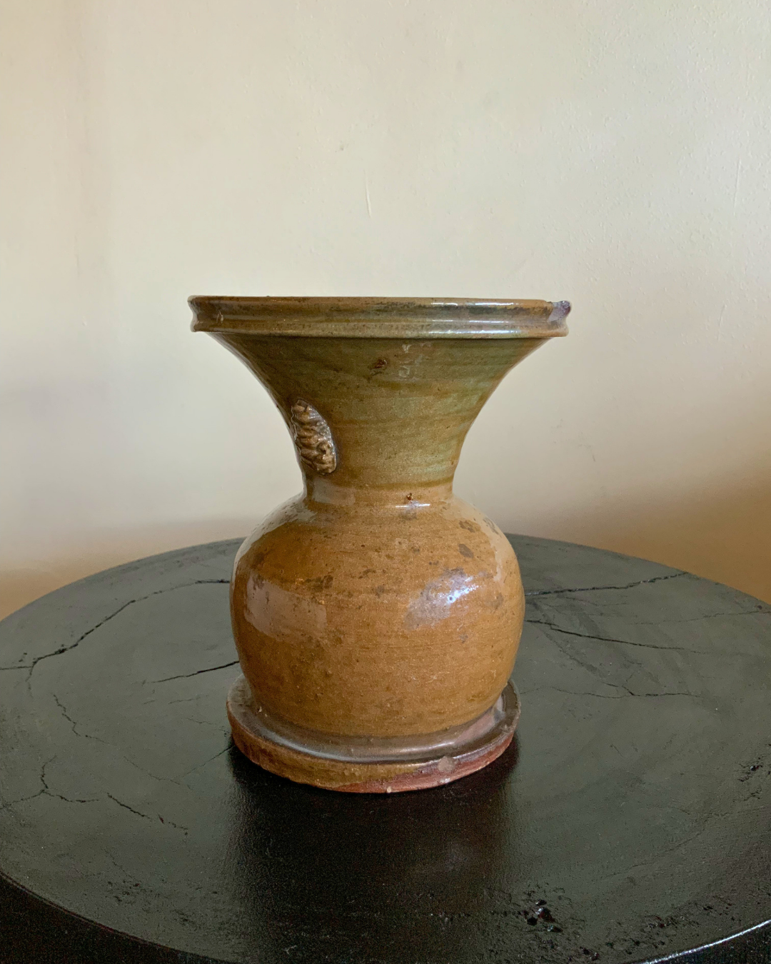 Nira Vase