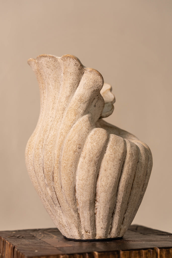 Nusa White Vessel