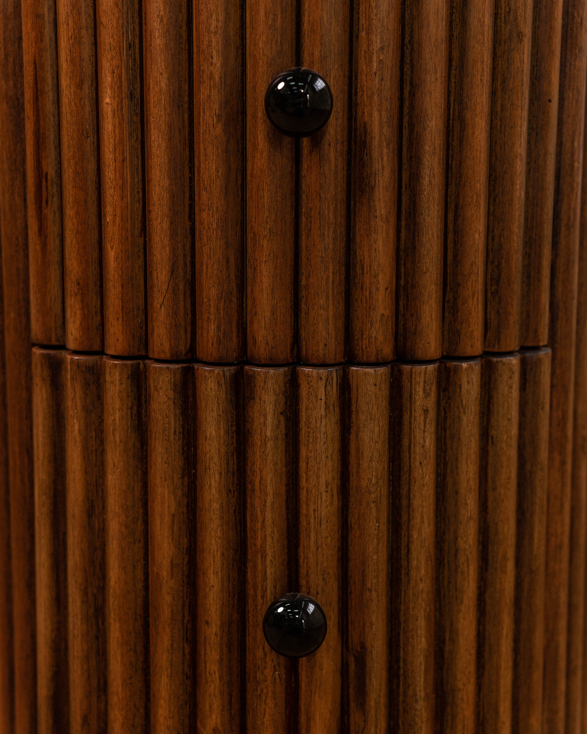 Runi Nightstand