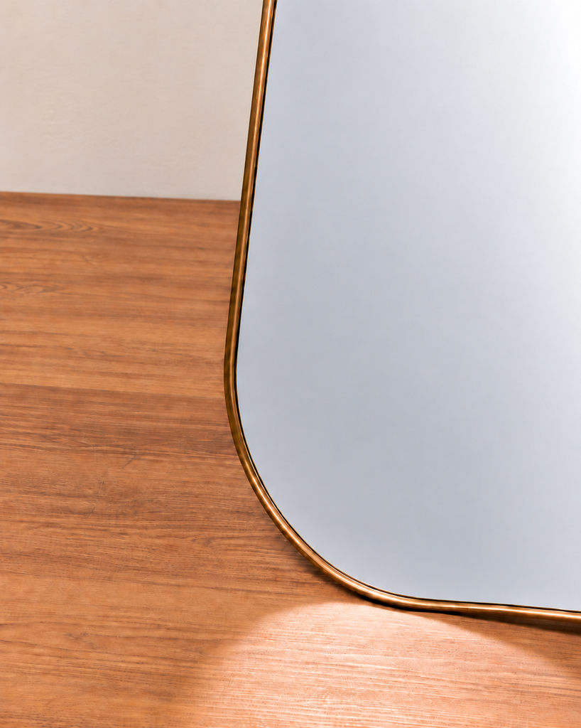 Shelda Mirror