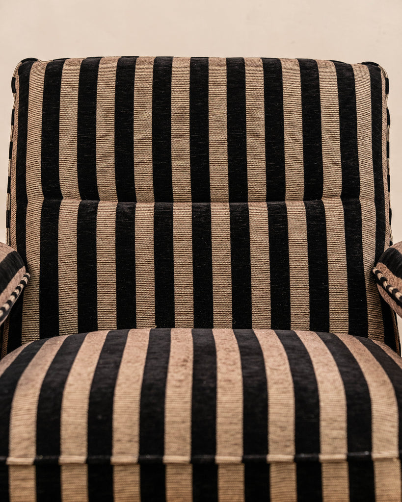 Sion Lounge Chair