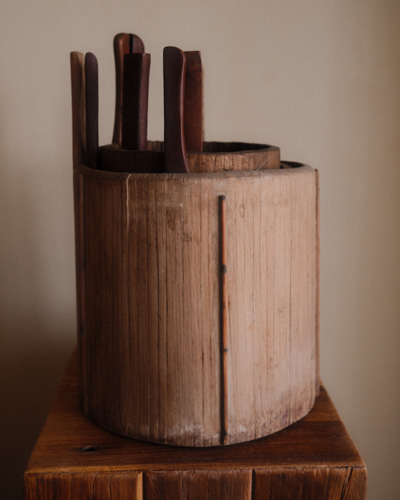 Moldera Wood Planter