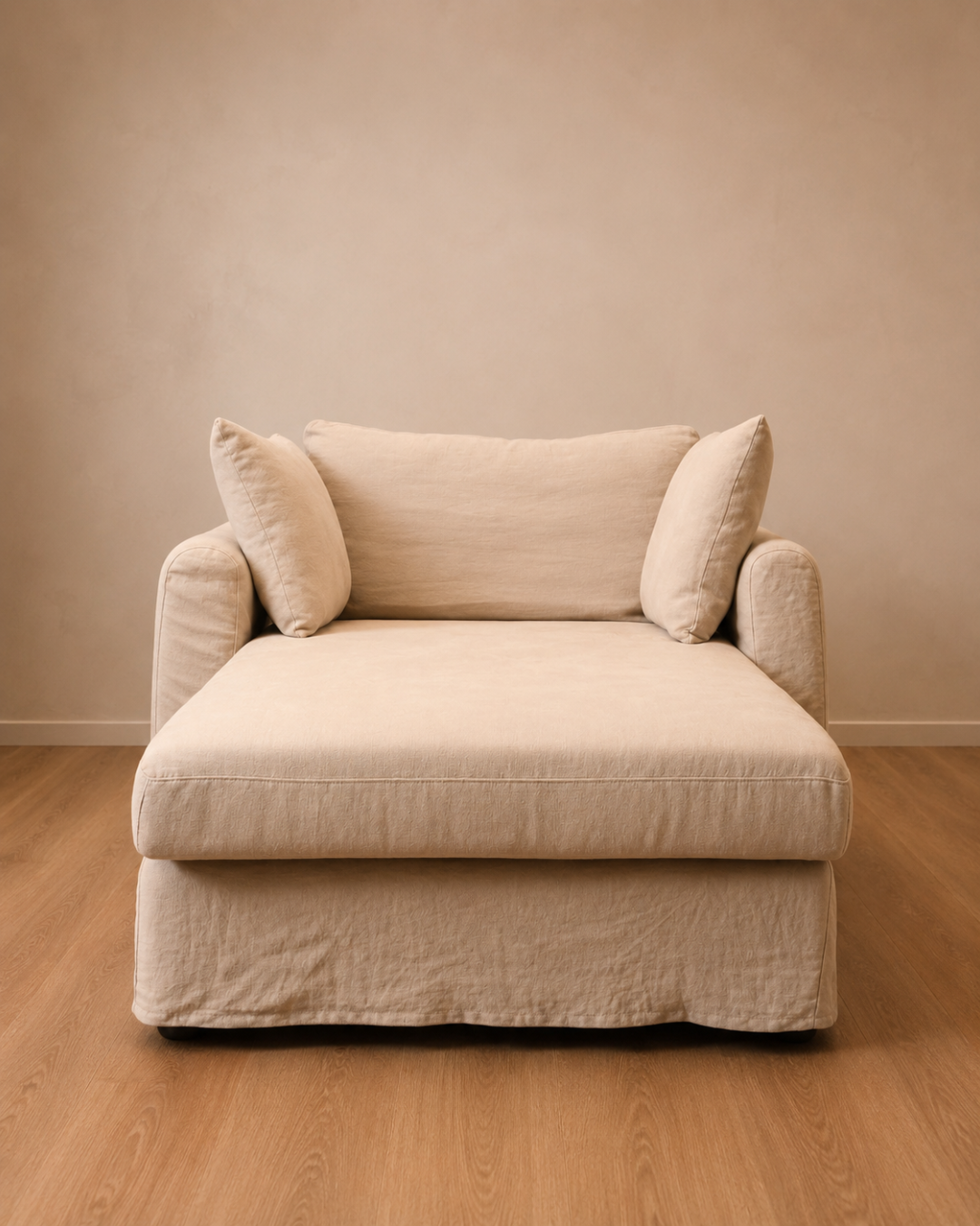 Leon Chaise Lounge