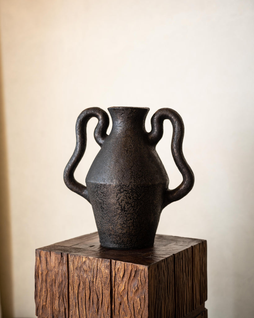 Waya Black Vessel