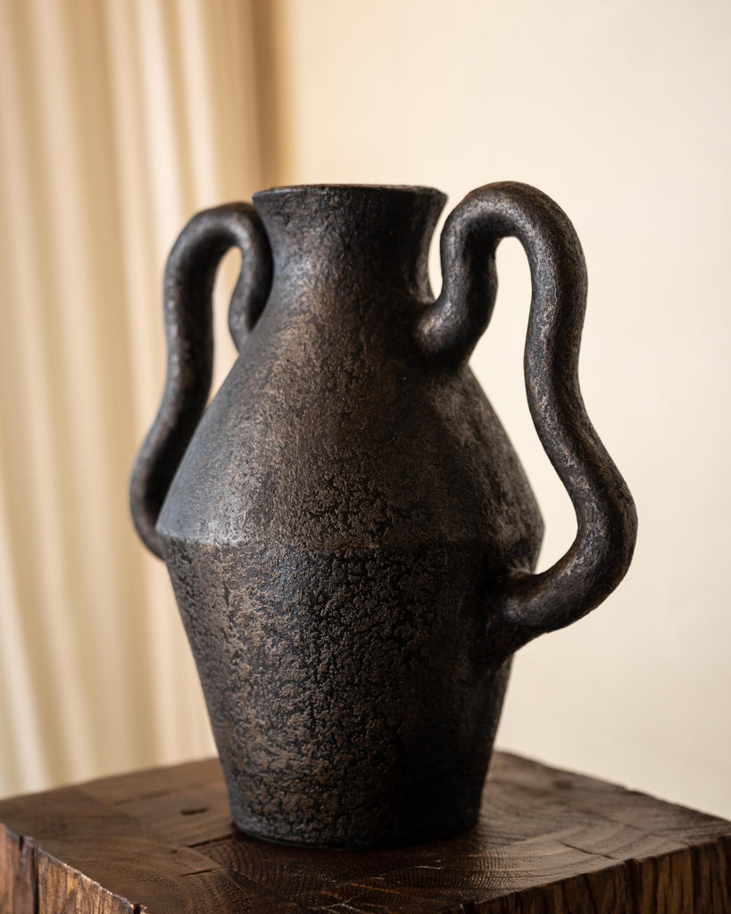 Waya Black Vessel