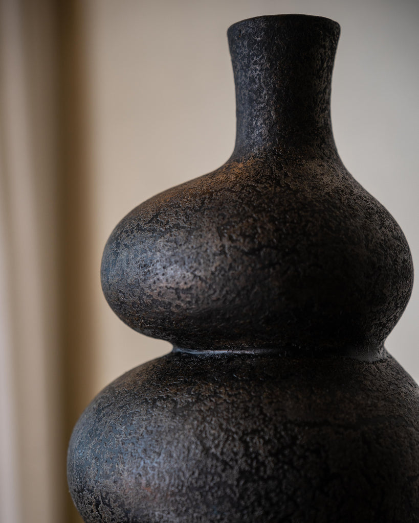 Yono Glazed Black Vessel
