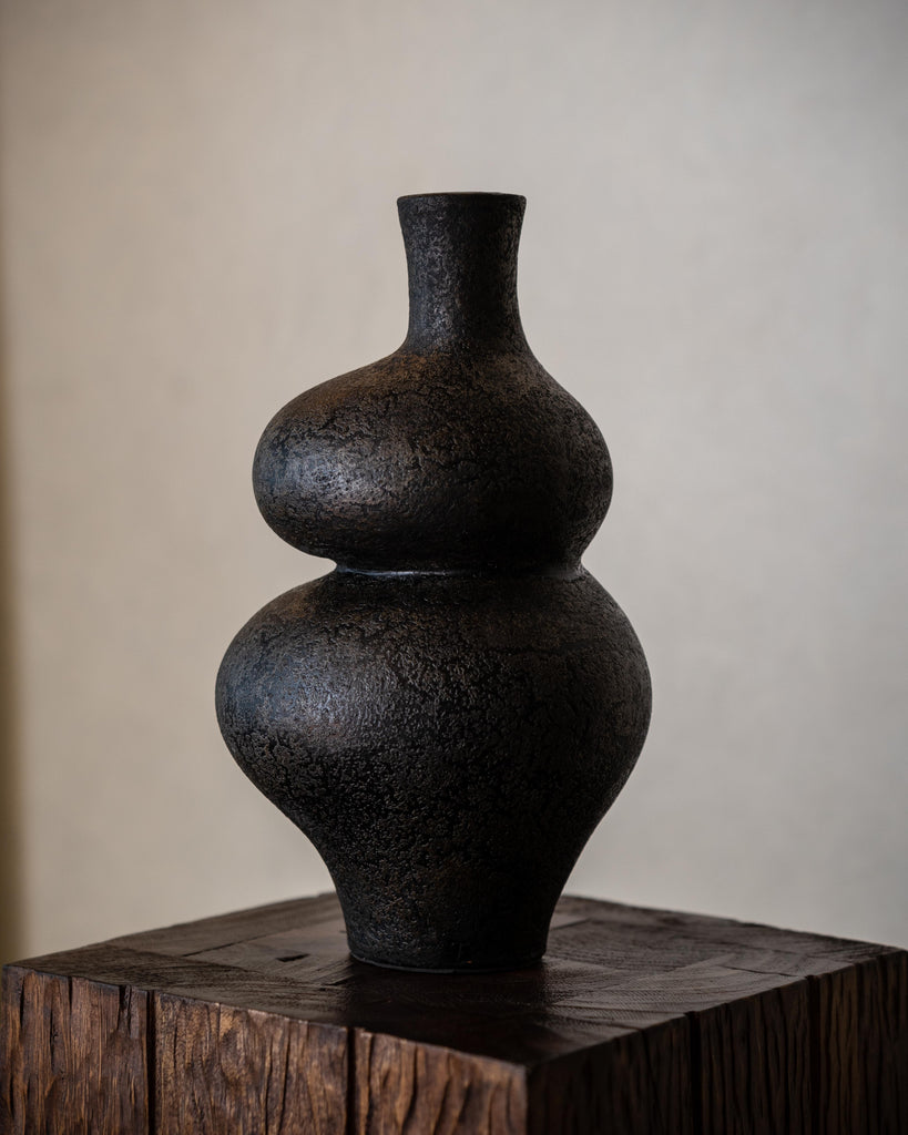 Yono Glazed Black Vessel