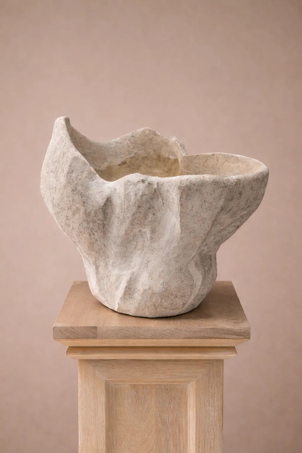 Lira Cream Vessel