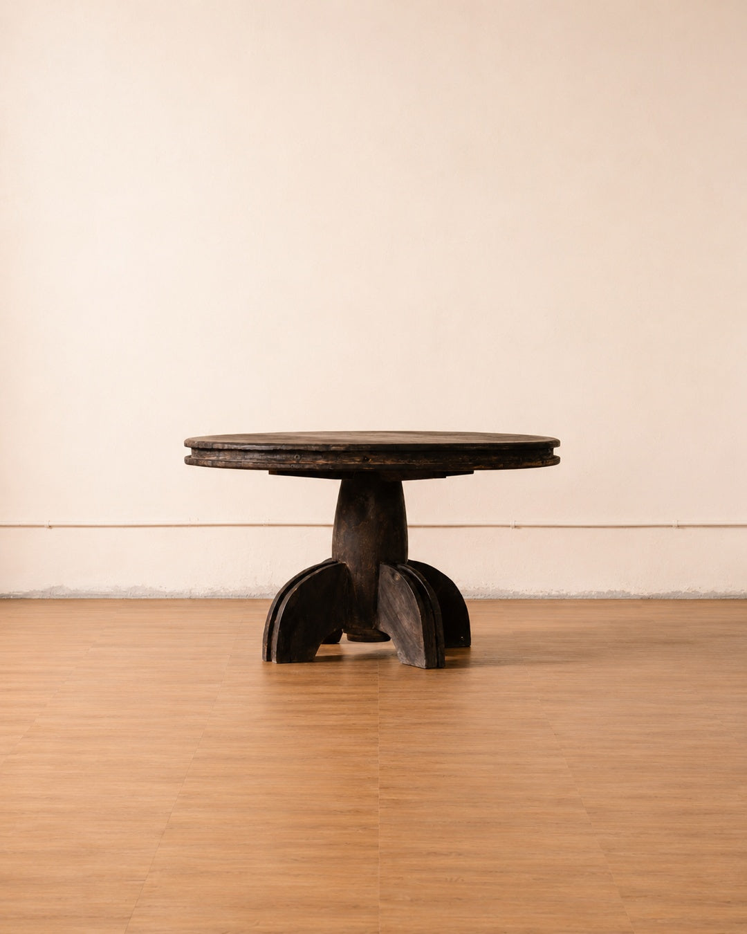 Moro Dining Table